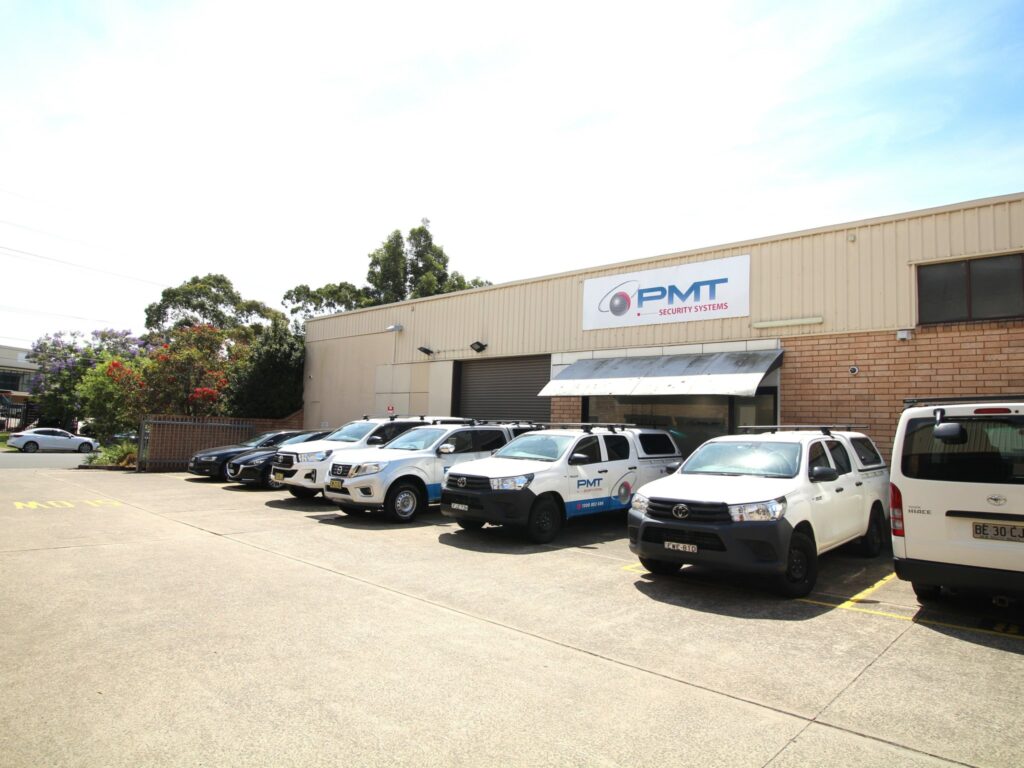 Unit 1 &amp; 2/7 Tucks Road, SEVEN HILLS NSW 2147 Image